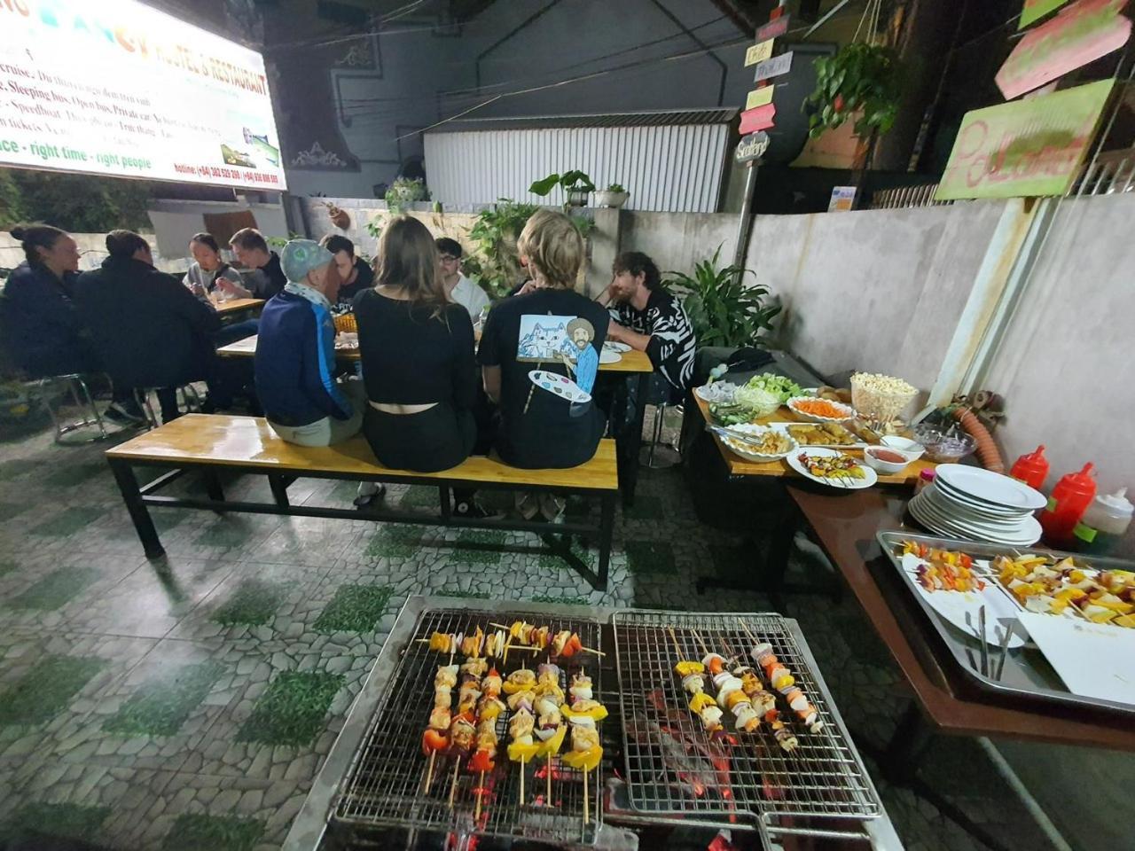 Ha Long Fancy Hostel With Vegetarian And Vegan Restaurant Εξωτερικό φωτογραφία