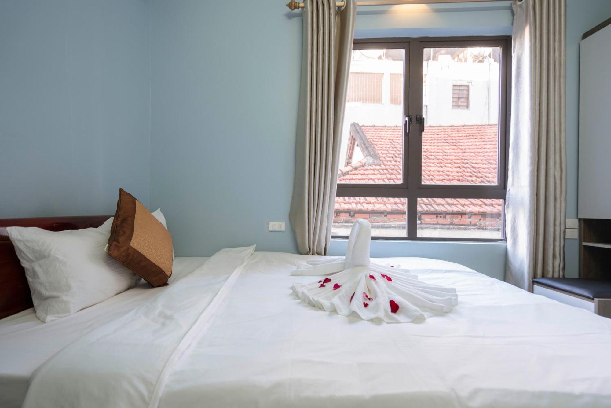 Ha Long Fancy Hostel With Vegetarian And Vegan Restaurant Εξωτερικό φωτογραφία