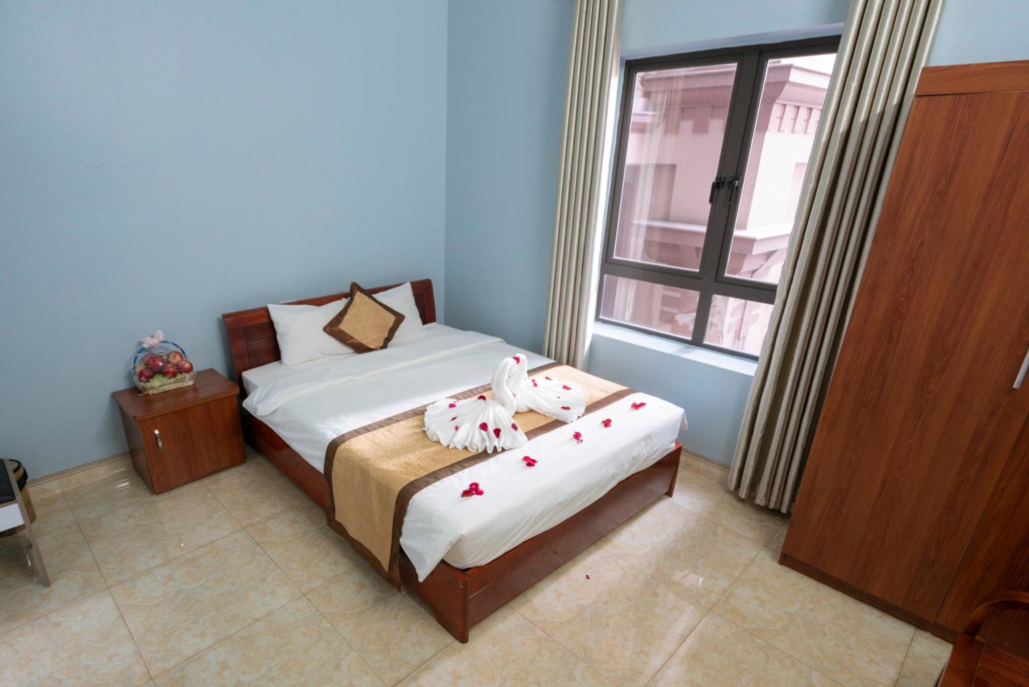 Ha Long Fancy Hostel With Vegetarian And Vegan Restaurant Εξωτερικό φωτογραφία