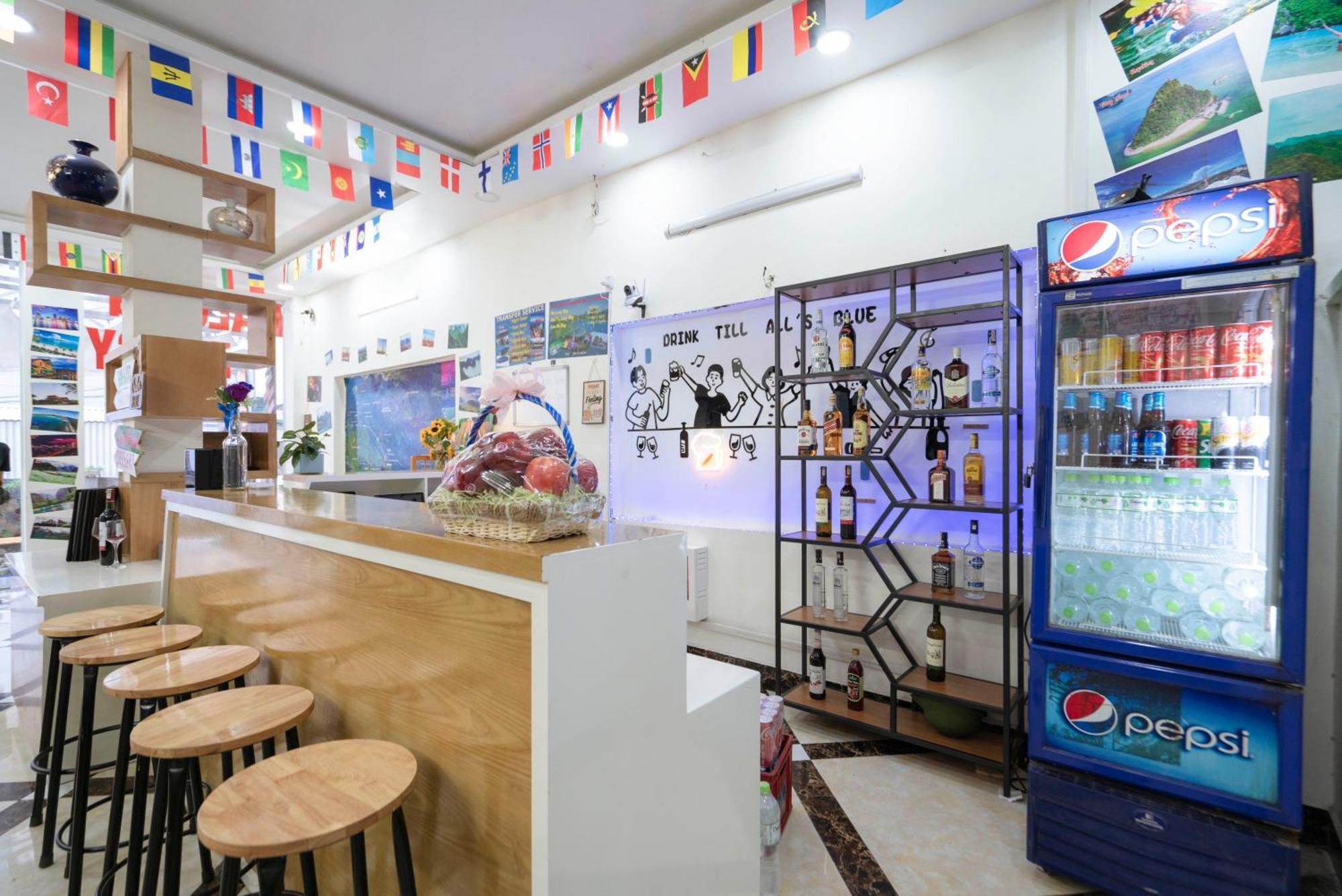Ha Long Fancy Hostel With Vegetarian And Vegan Restaurant Εξωτερικό φωτογραφία