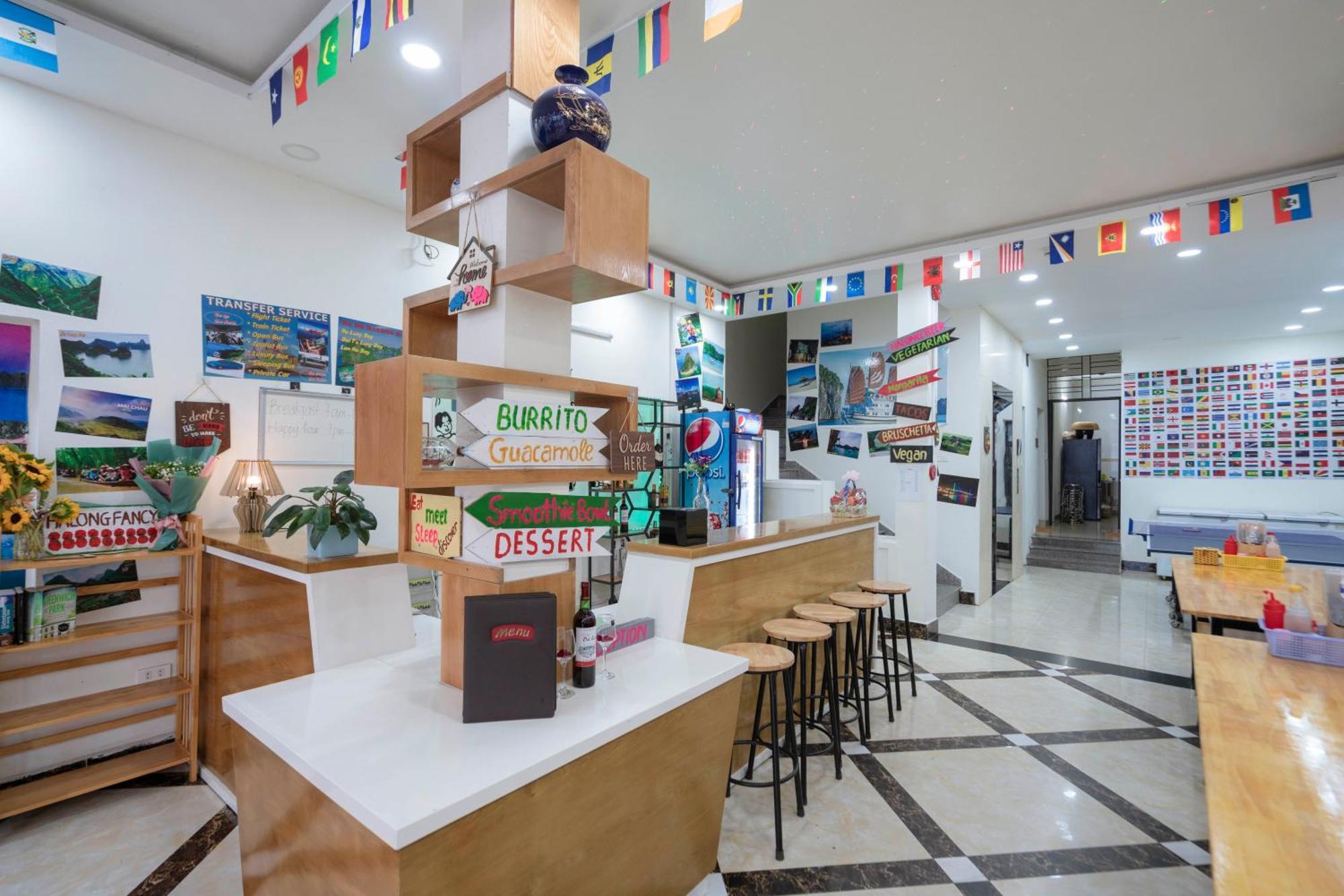 Ha Long Fancy Hostel With Vegetarian And Vegan Restaurant Εξωτερικό φωτογραφία