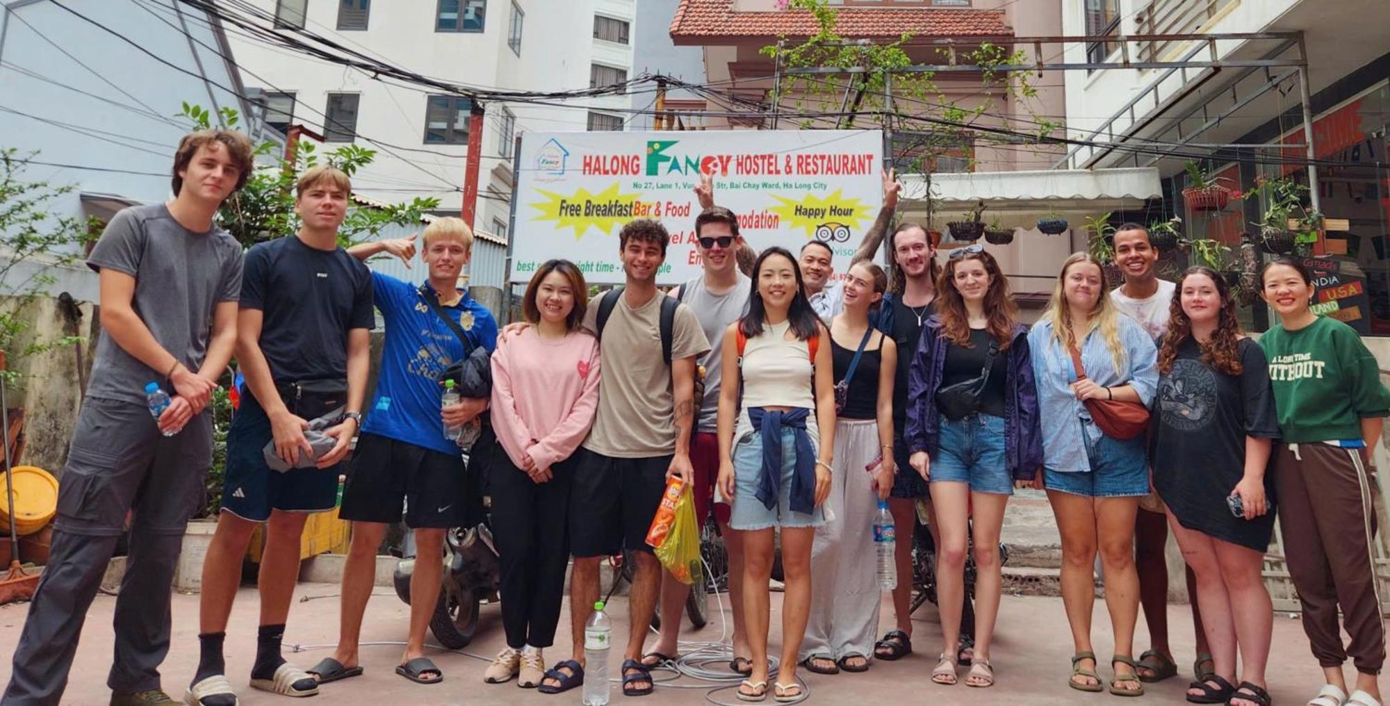 Ha Long Fancy Hostel With Vegetarian And Vegan Restaurant Εξωτερικό φωτογραφία