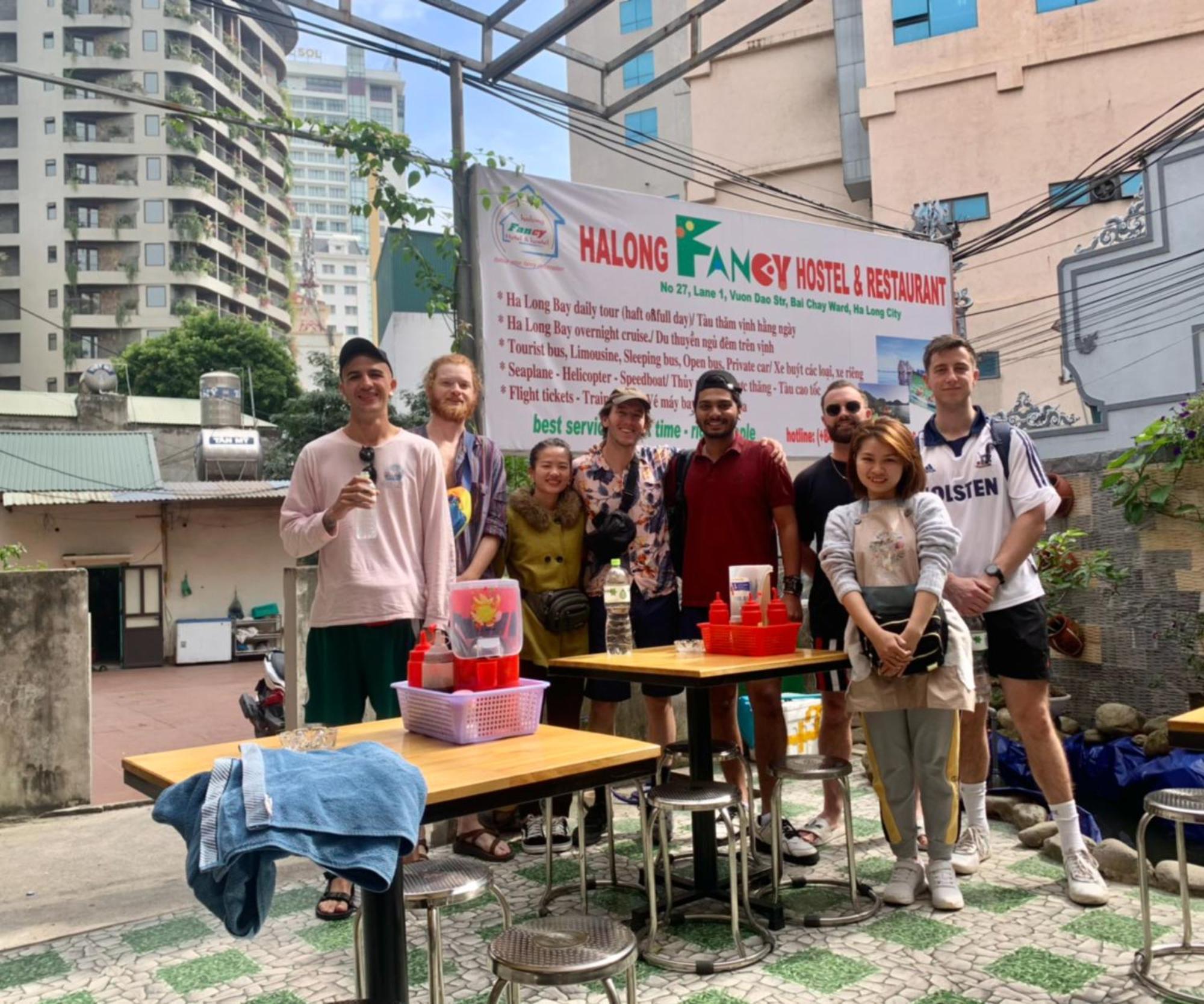 Ha Long Fancy Hostel With Vegetarian And Vegan Restaurant Εξωτερικό φωτογραφία