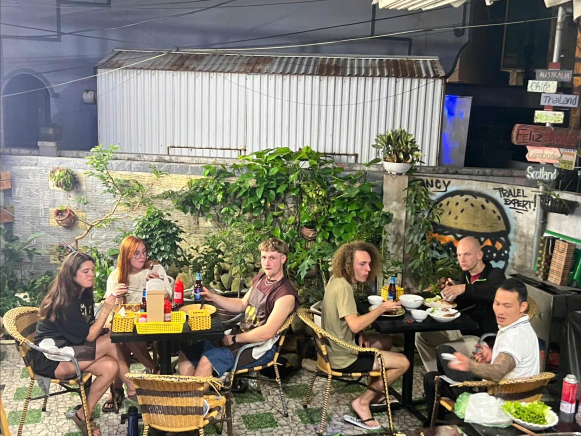 Ha Long Fancy Hostel With Vegetarian And Vegan Restaurant Εξωτερικό φωτογραφία